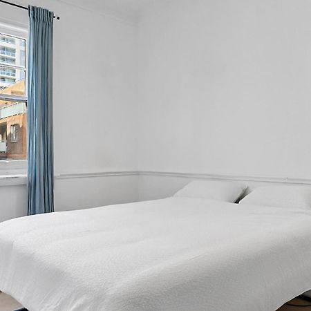 Venus By The Harbour Budget Hotel シドニー エクステリア 写真